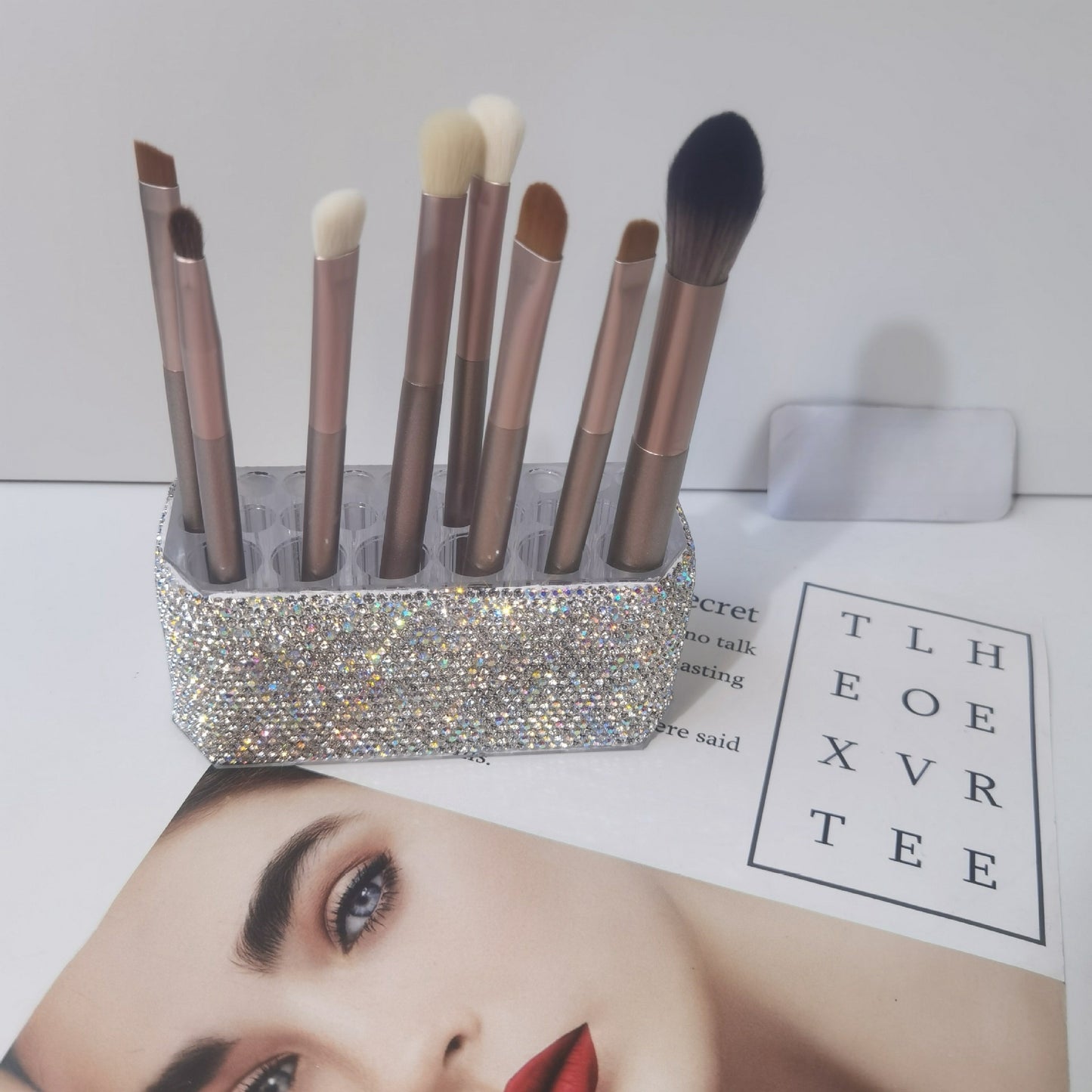 Cosmetic Brush Large Hole Transparent Eyebrow Pencil Eyeliner Storage Box